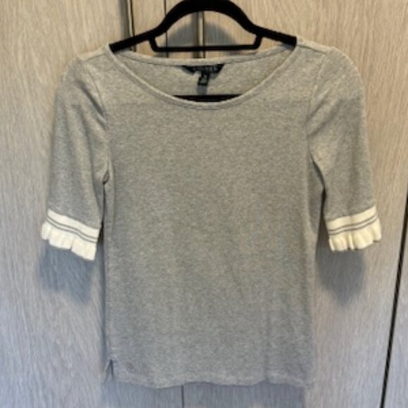 Lauren Ralph Lauren Gray Ruffled Top – Size Medium - Picture 2 of 9